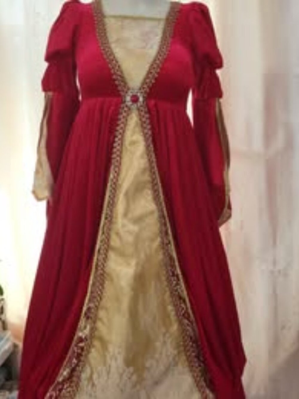 Girl's size 6X Renaissance Medieval Princess Queen Dress Red Gold